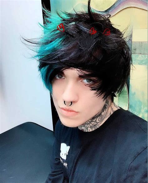 dark emo hairstyle